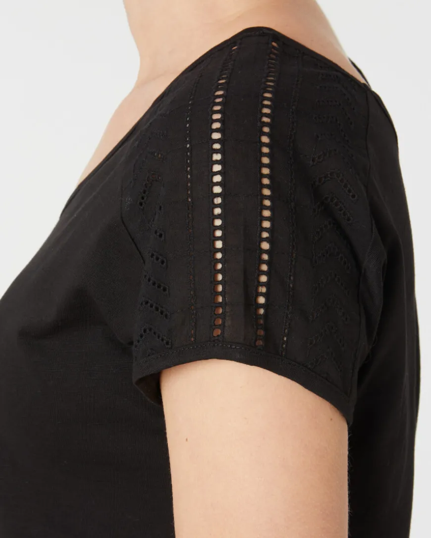 T-Shirt mit Lochmuster Janina, V-Ausschnitt-KiK Onlineshop Discount